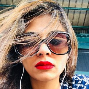 Meet your Posher, Angie